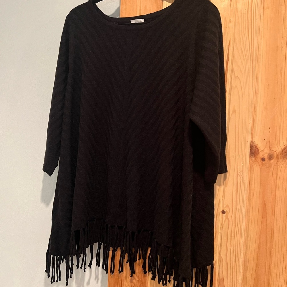 Avenue Women knitted top - size 14/16 Black